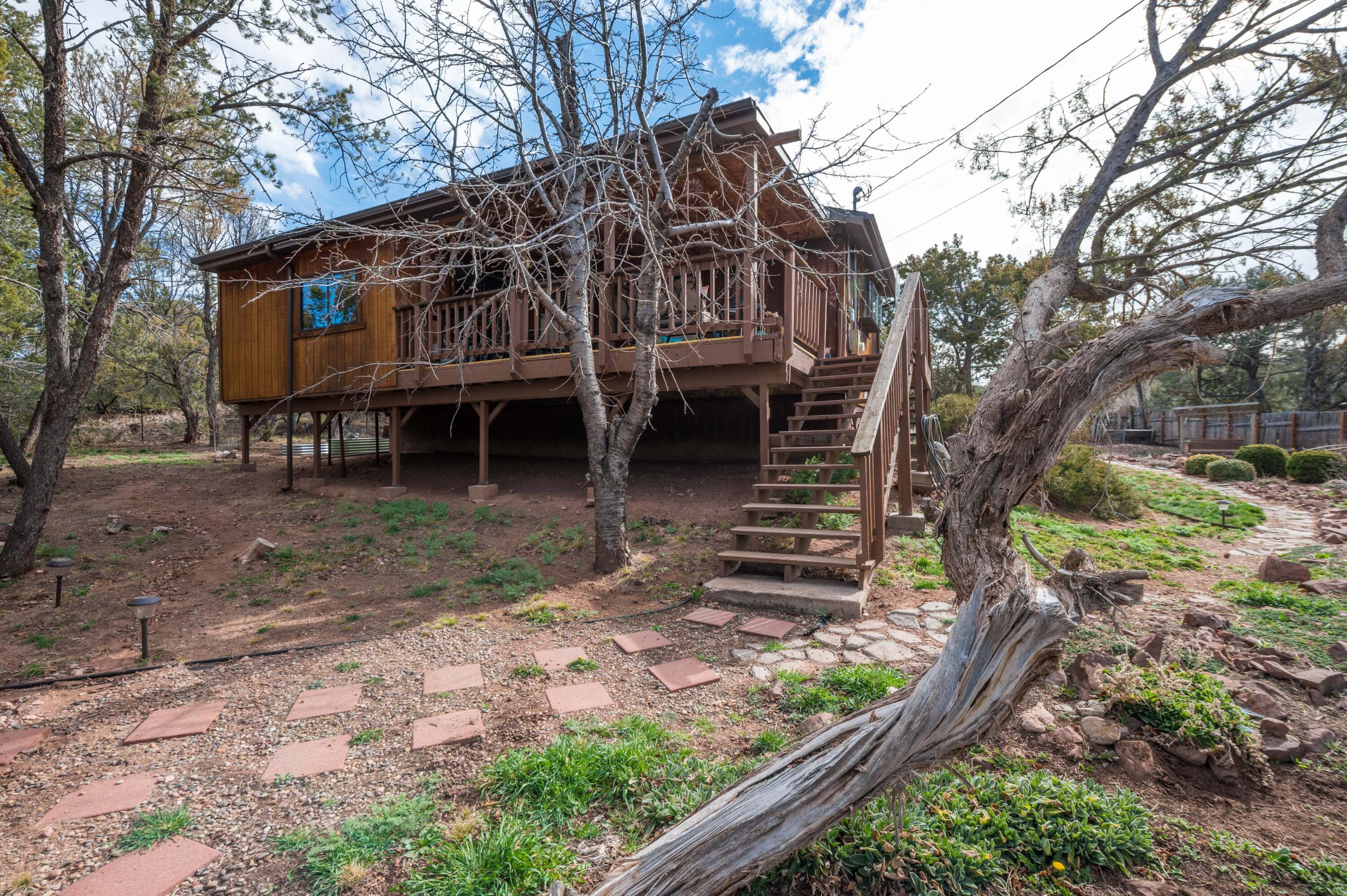 28 Jennifer Drive
