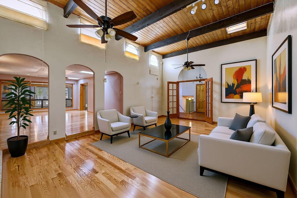 720 Lamp Post Circle SE