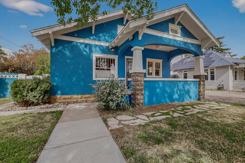 Photo of 201 14th Street NW, Albuquerque, NM 87104 (MLS # 1101286)