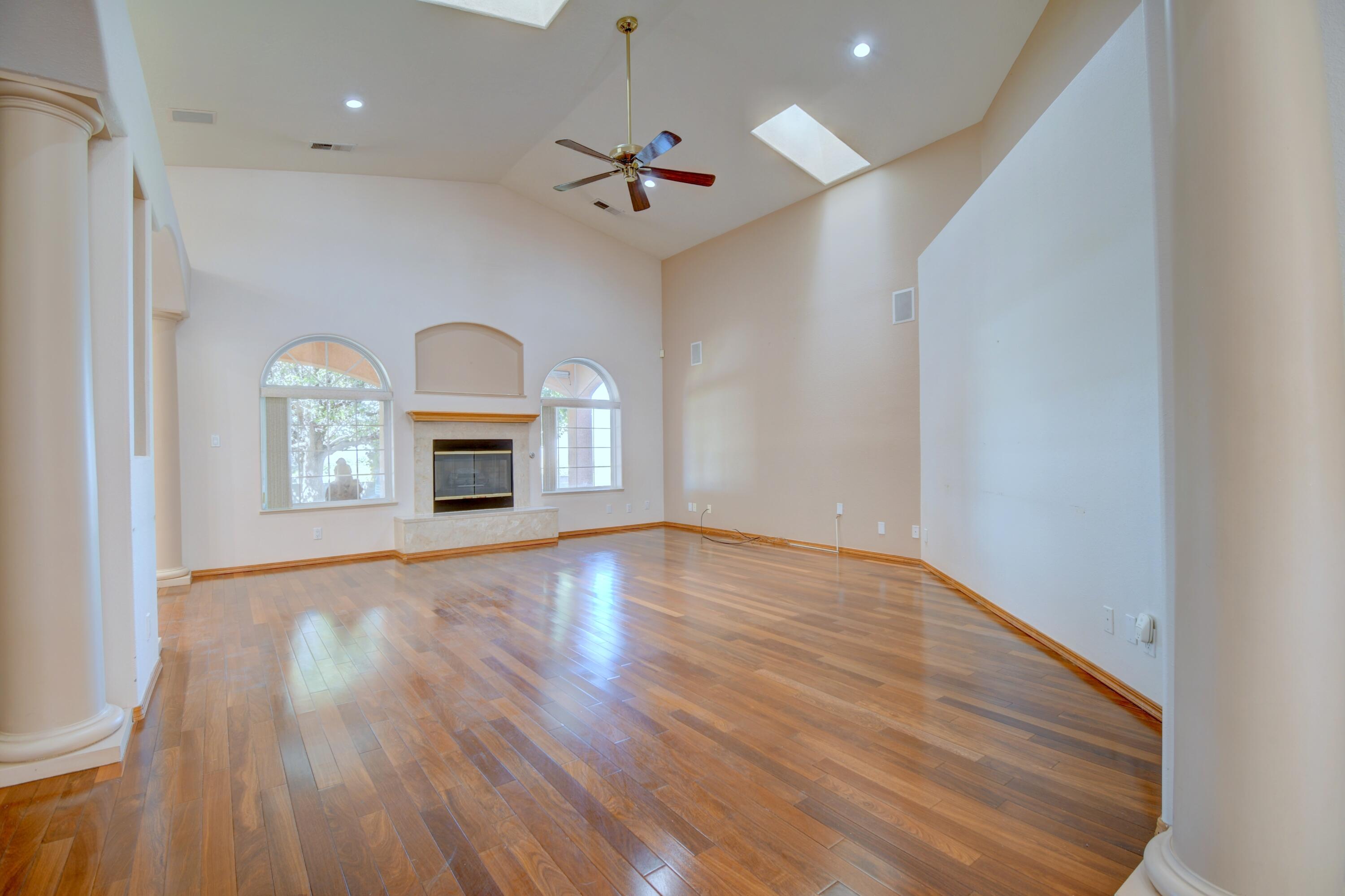 12700 Punta De Vista Place NE