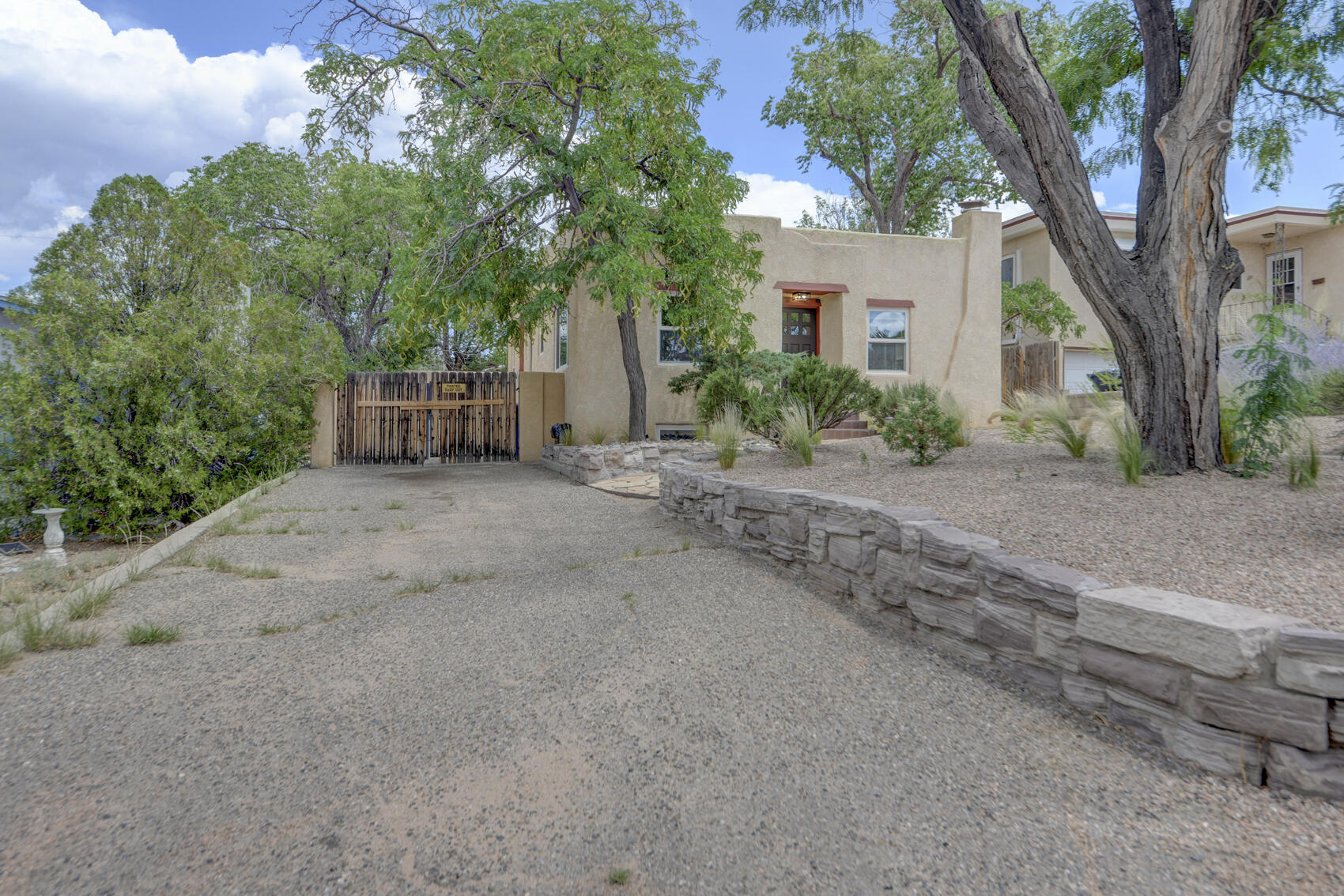 218 Amherst Drive SE