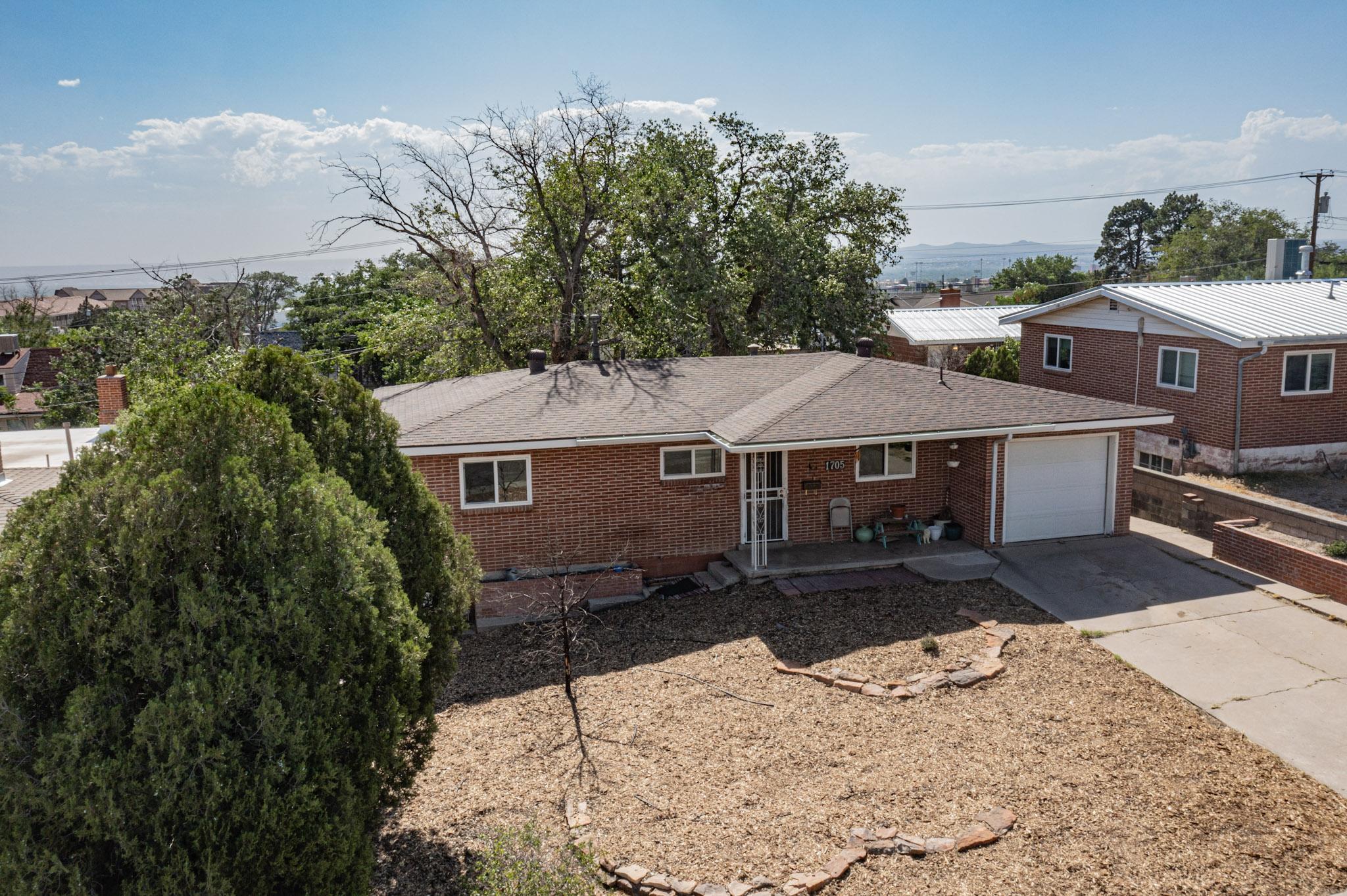 View Albuquerque, NM 87106 property