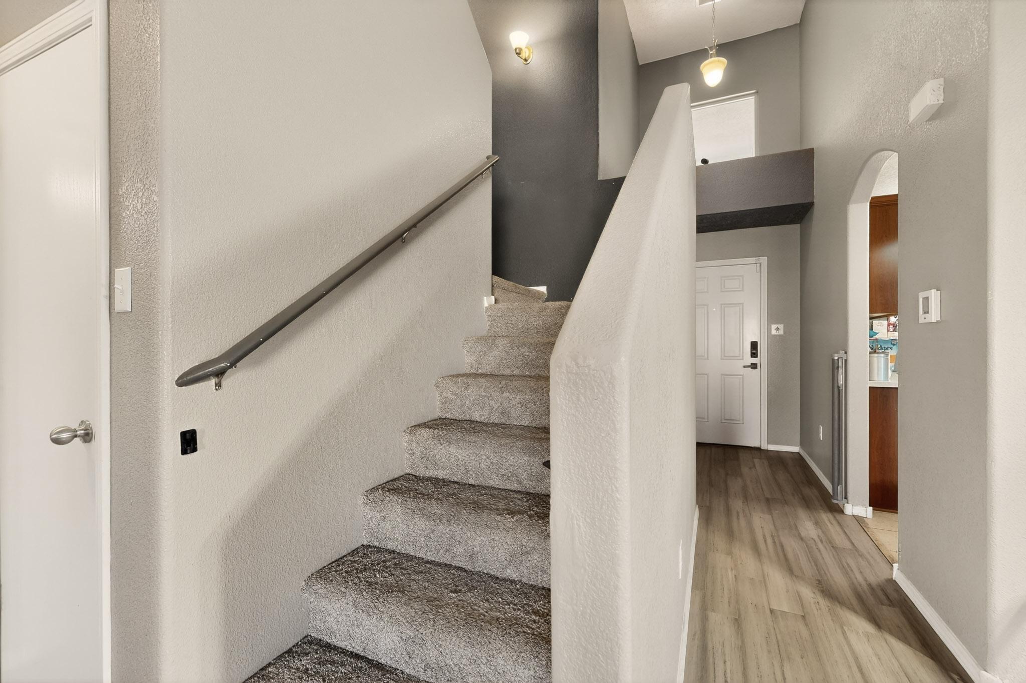 2103 N Ensenada Circle SE