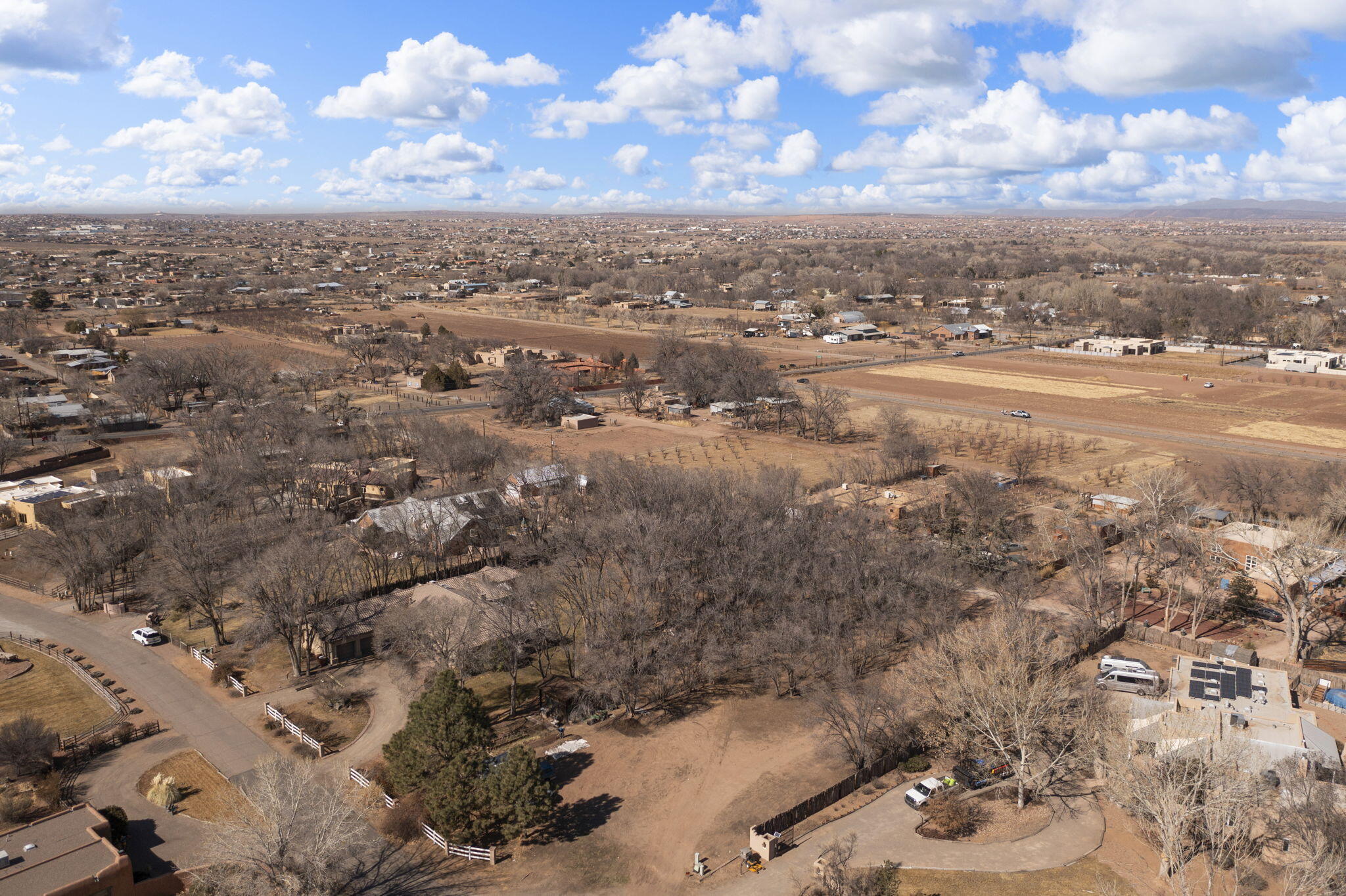 16 Manzano Road, Corrales, New Mexico image 2