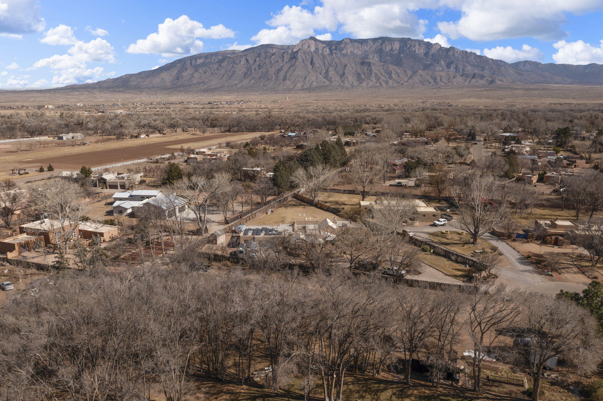 16 Manzano Road, Corrales, New Mexico image 6