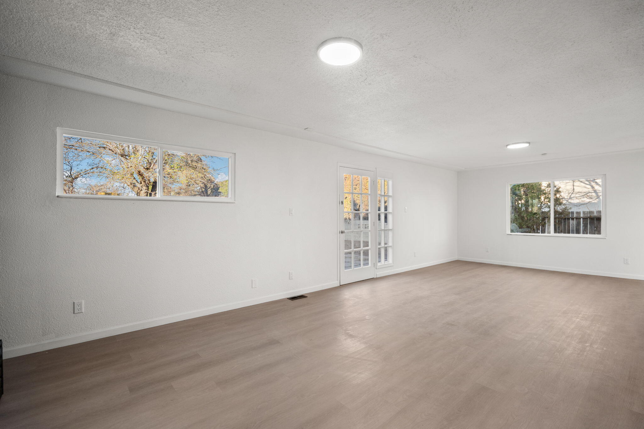 10905 Woodland Avenue NE