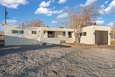 Photo of 10905 Woodland Avenue NE, Albuquerque, NM 87112 (MLS # 1095581)