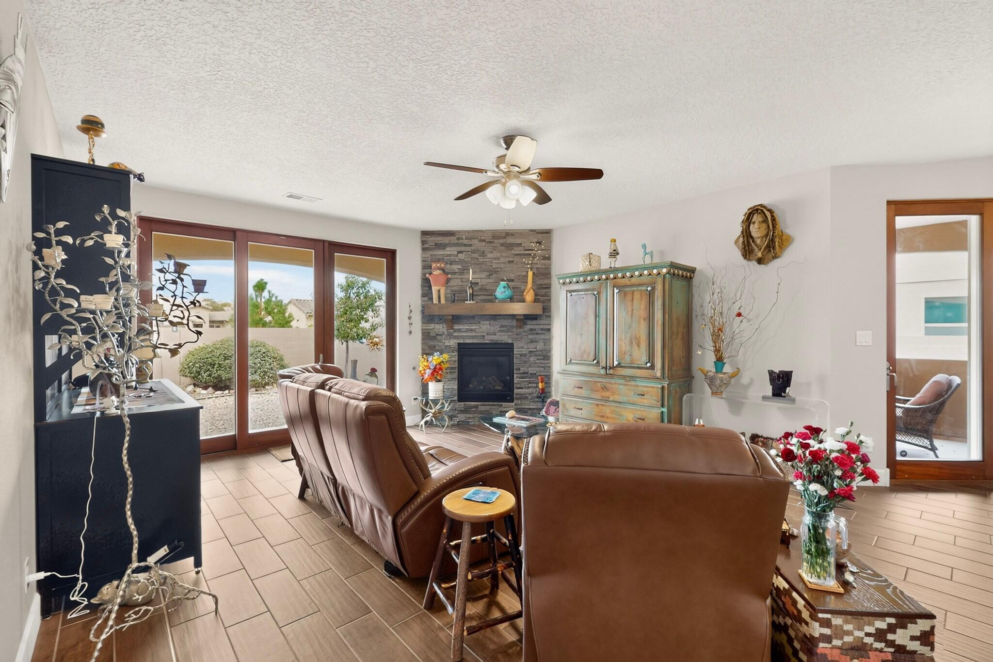 1835 Truchas Peak Trail NE