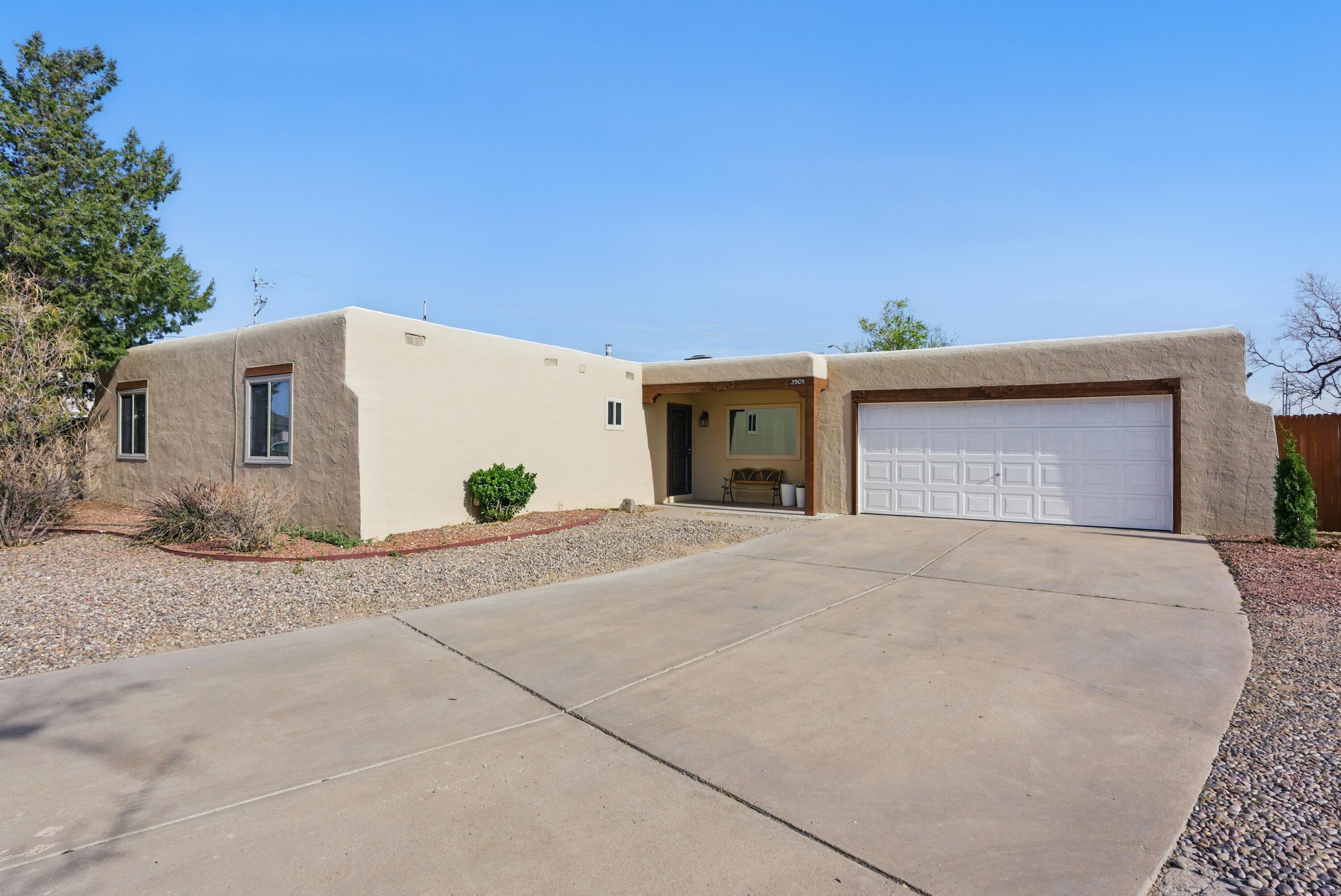 3905 El Dedo Court, Rio Rancho, New Mexico image 3