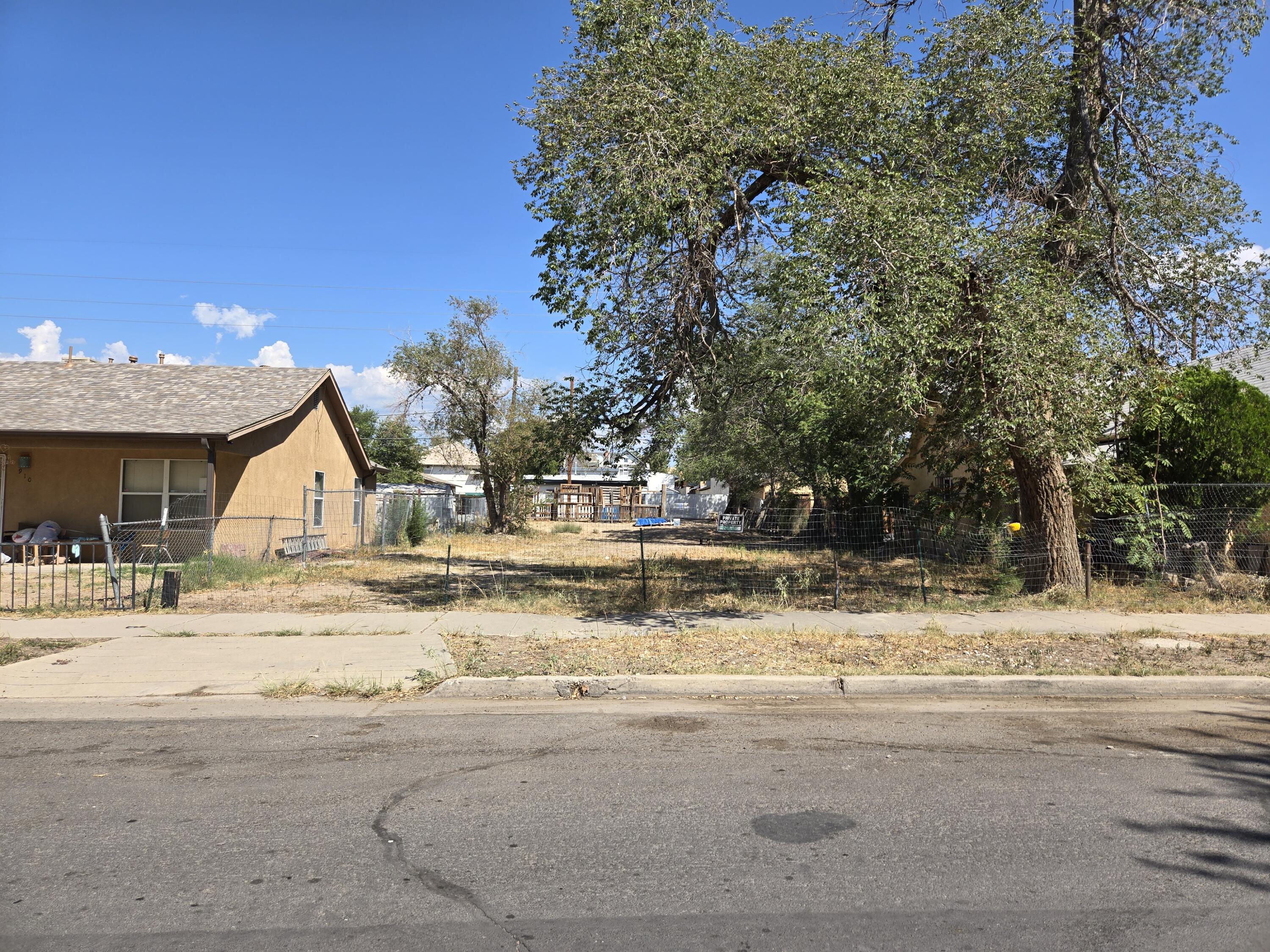 912 Arno Street, Albuquerque, New Mexico image 3