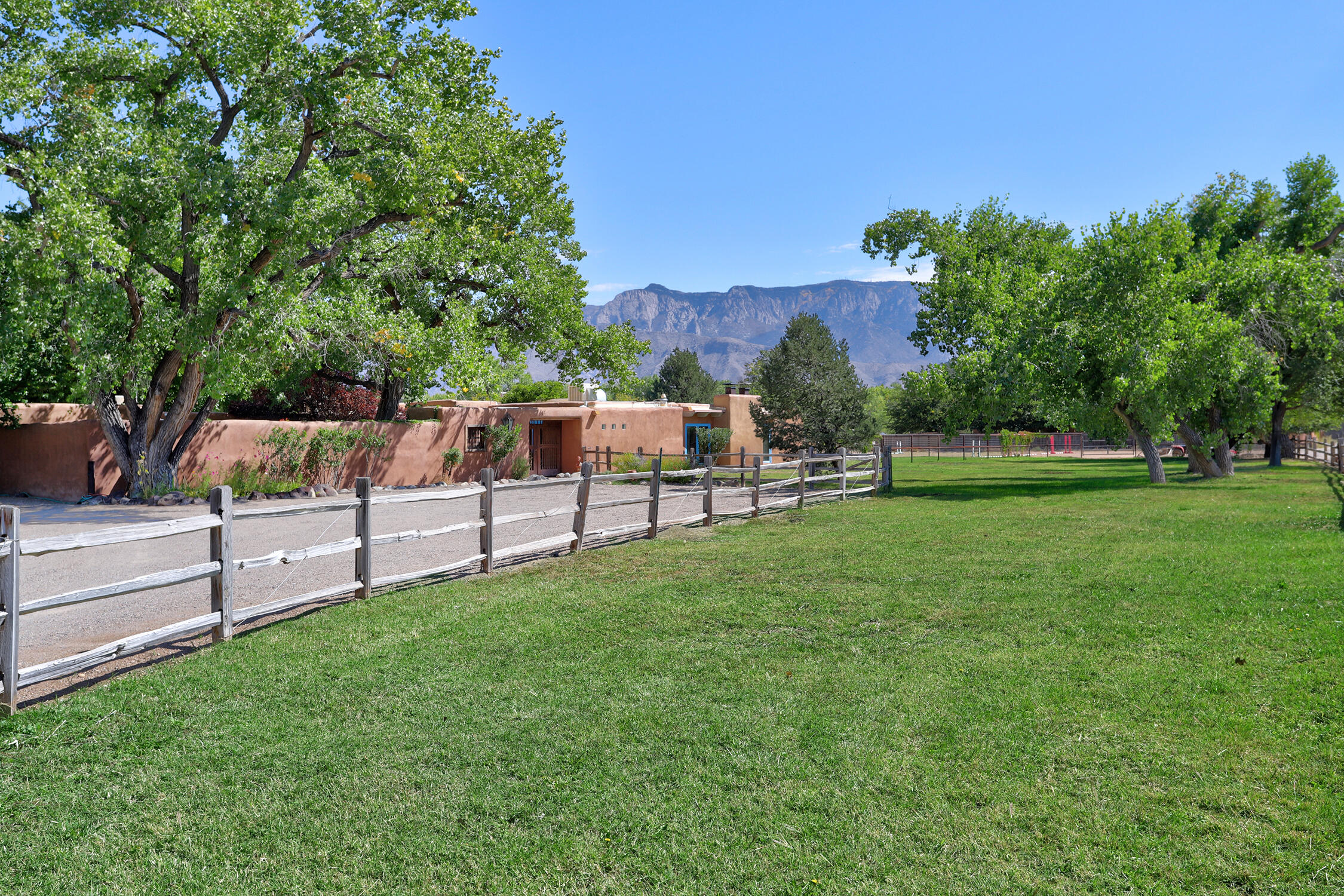 125 Quail Trail, Corrales, New Mexico image 3