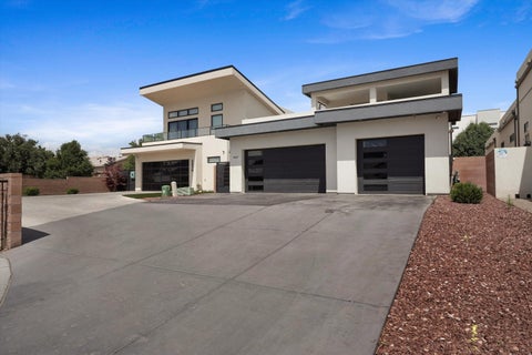 Photo of 8832 Silver Oak Lane NE, Albuquerque, NM 87113 (MLS # 1105735)