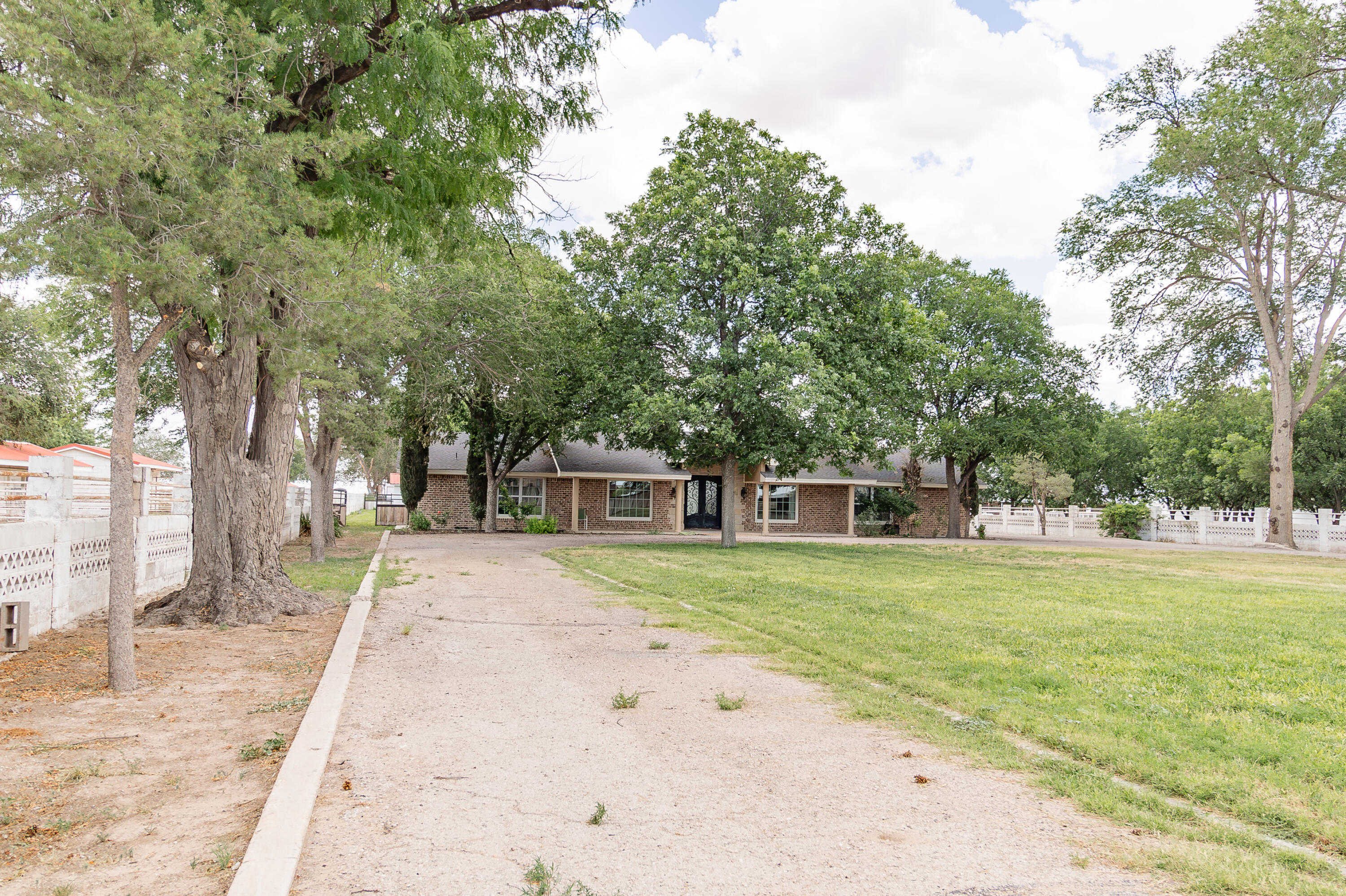 9300 N Knowles Road, Hobbs, New Mexico image 2