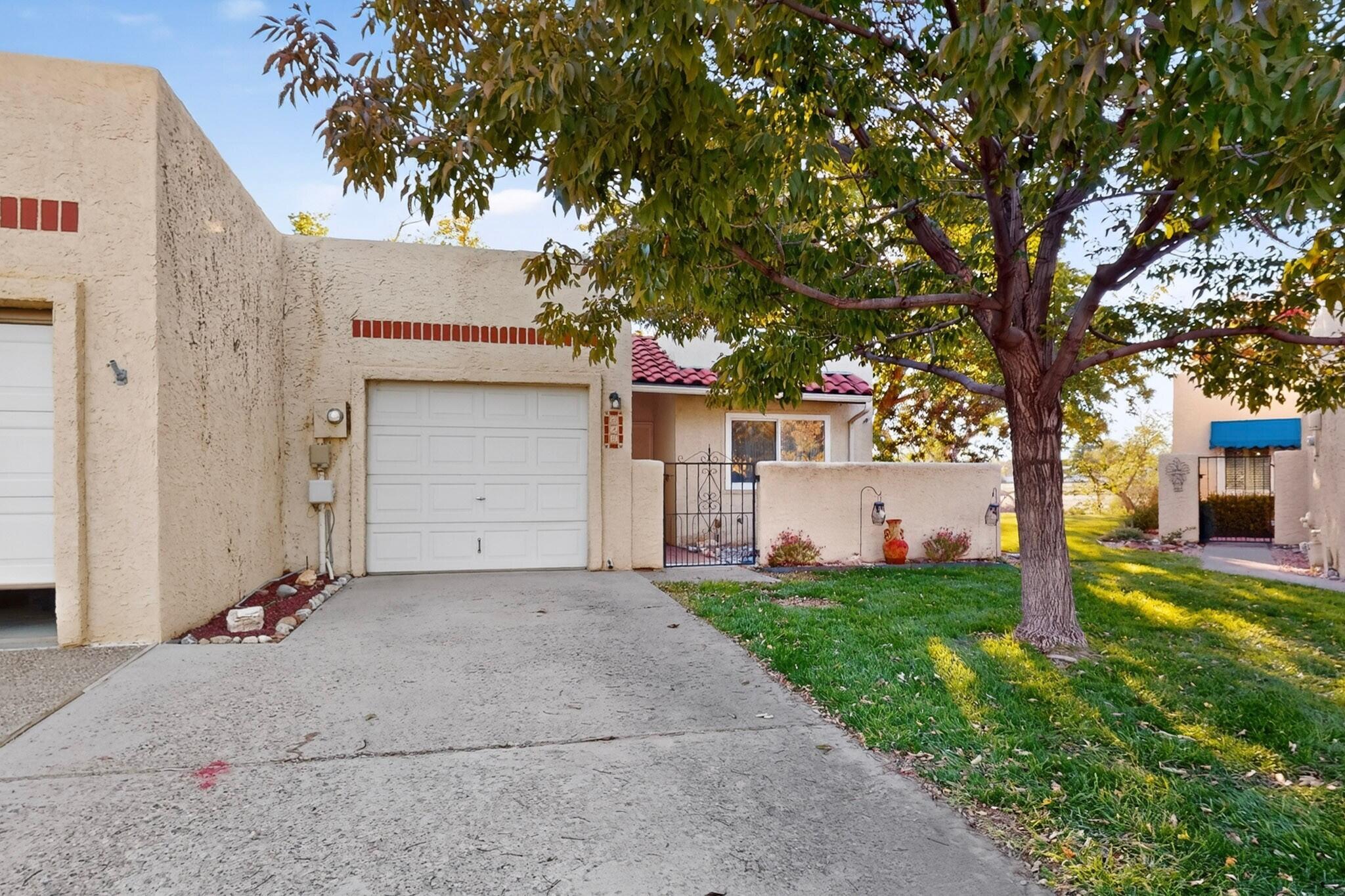 628 Eastlake Drive SE
