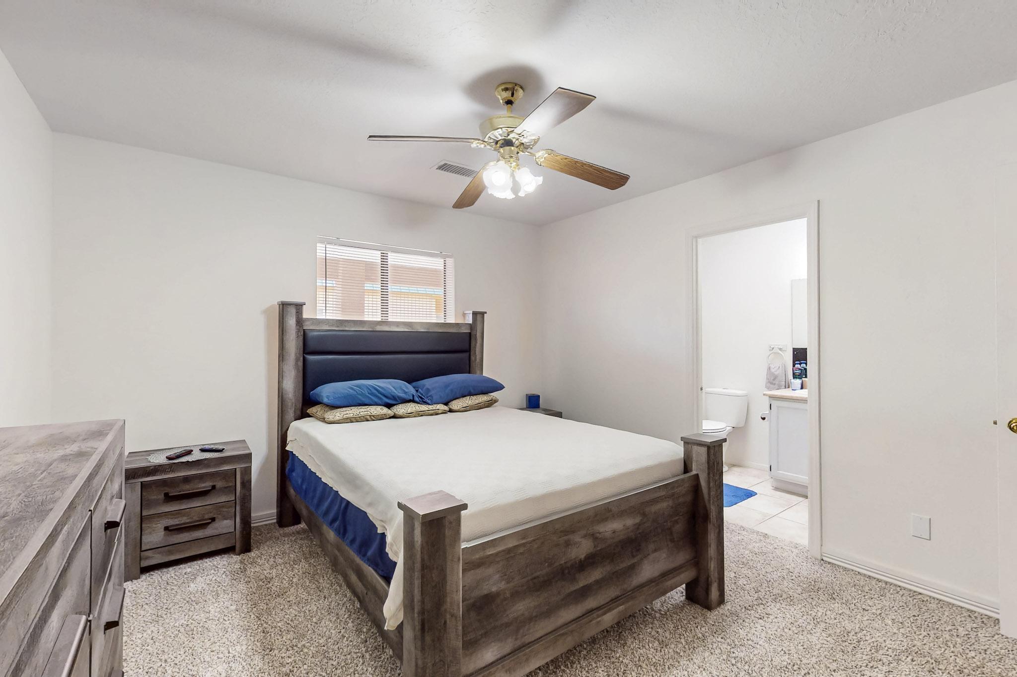 402 Calle Don Santiago, Los Lunas, New Mexico image 16