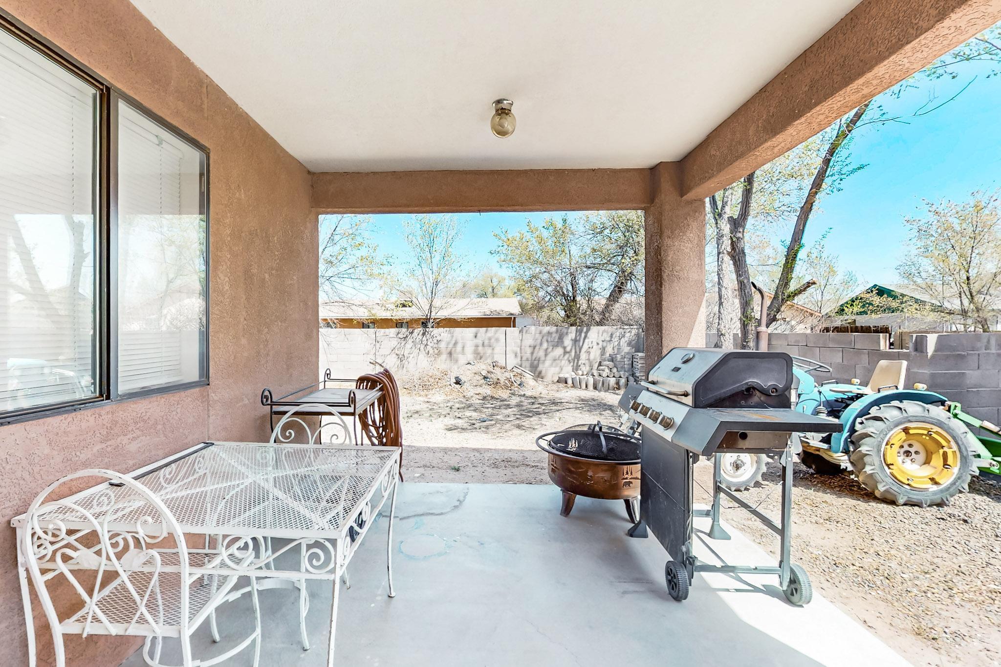 402 Calle Don Santiago, Los Lunas, New Mexico image 29