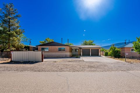 Photo of 548 Coronado Drive, Bernalillo, NM 87004 (MLS # 1103740)