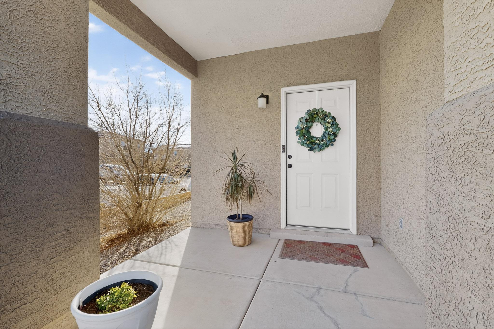 2334 Vista De Colinas Drive SE