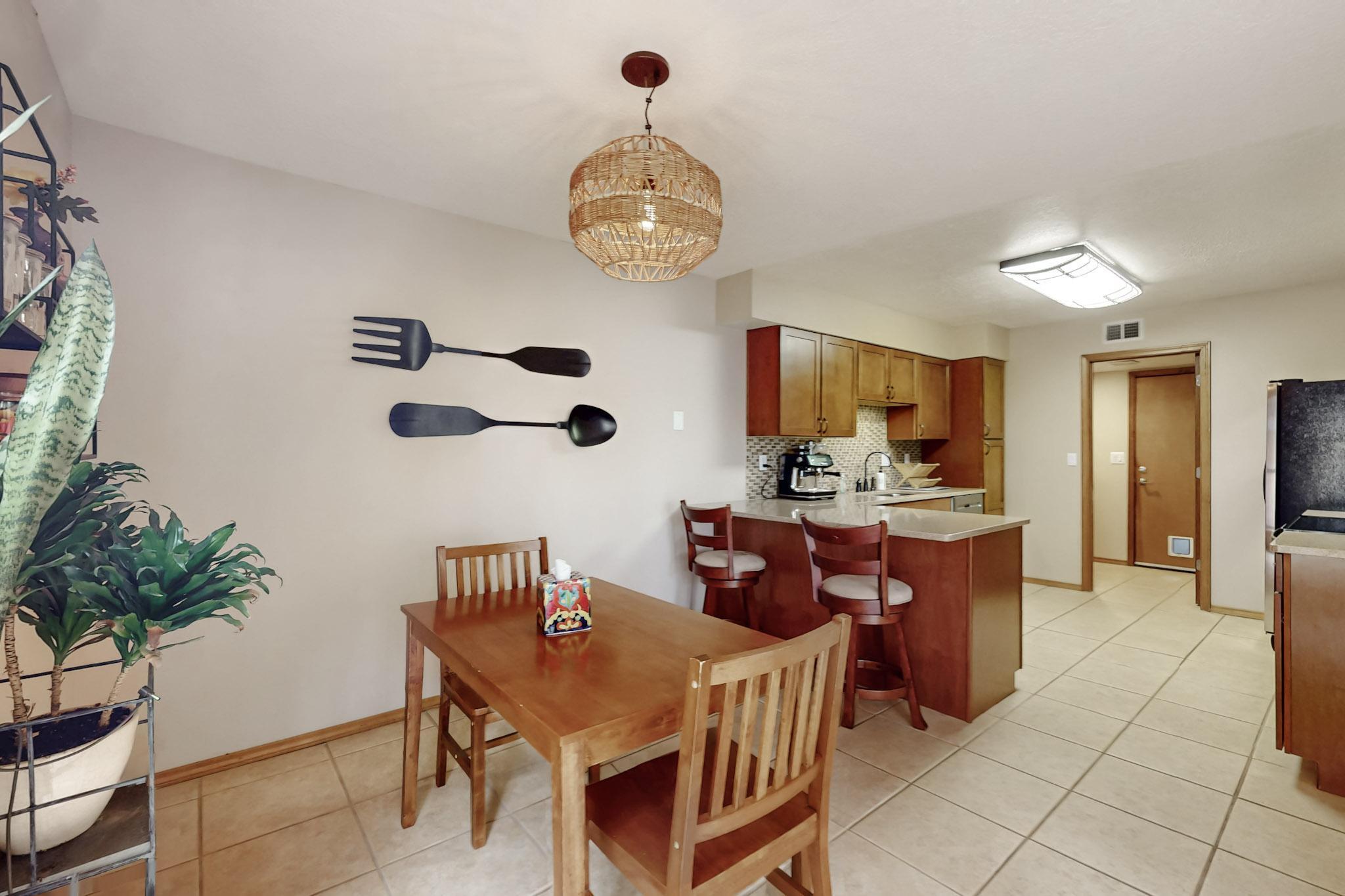 6916 White Pine Place, Albuquerque, New Mexico image 7