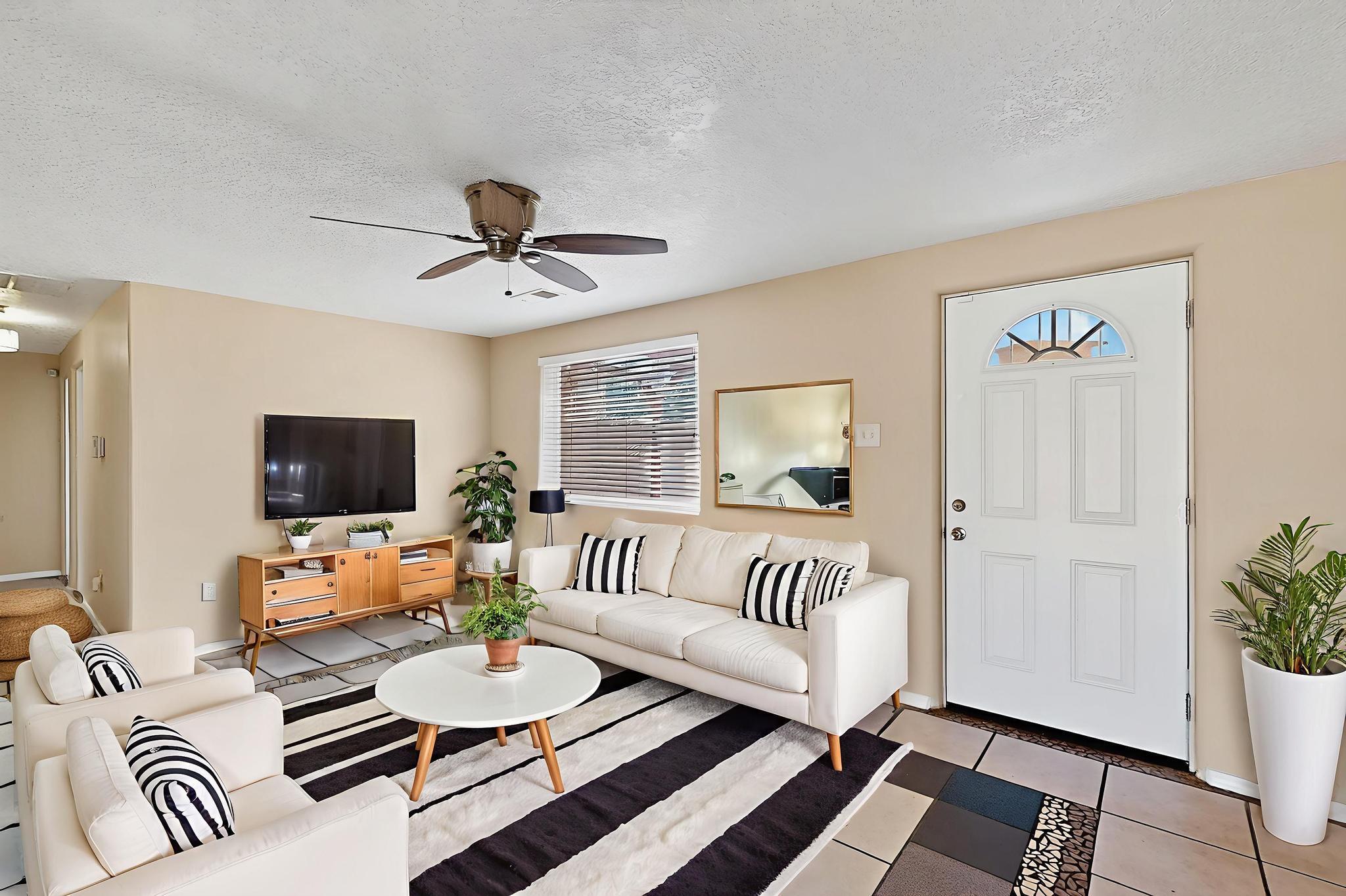 3521 Valencia Drive, Albuquerque, New Mexico image 3