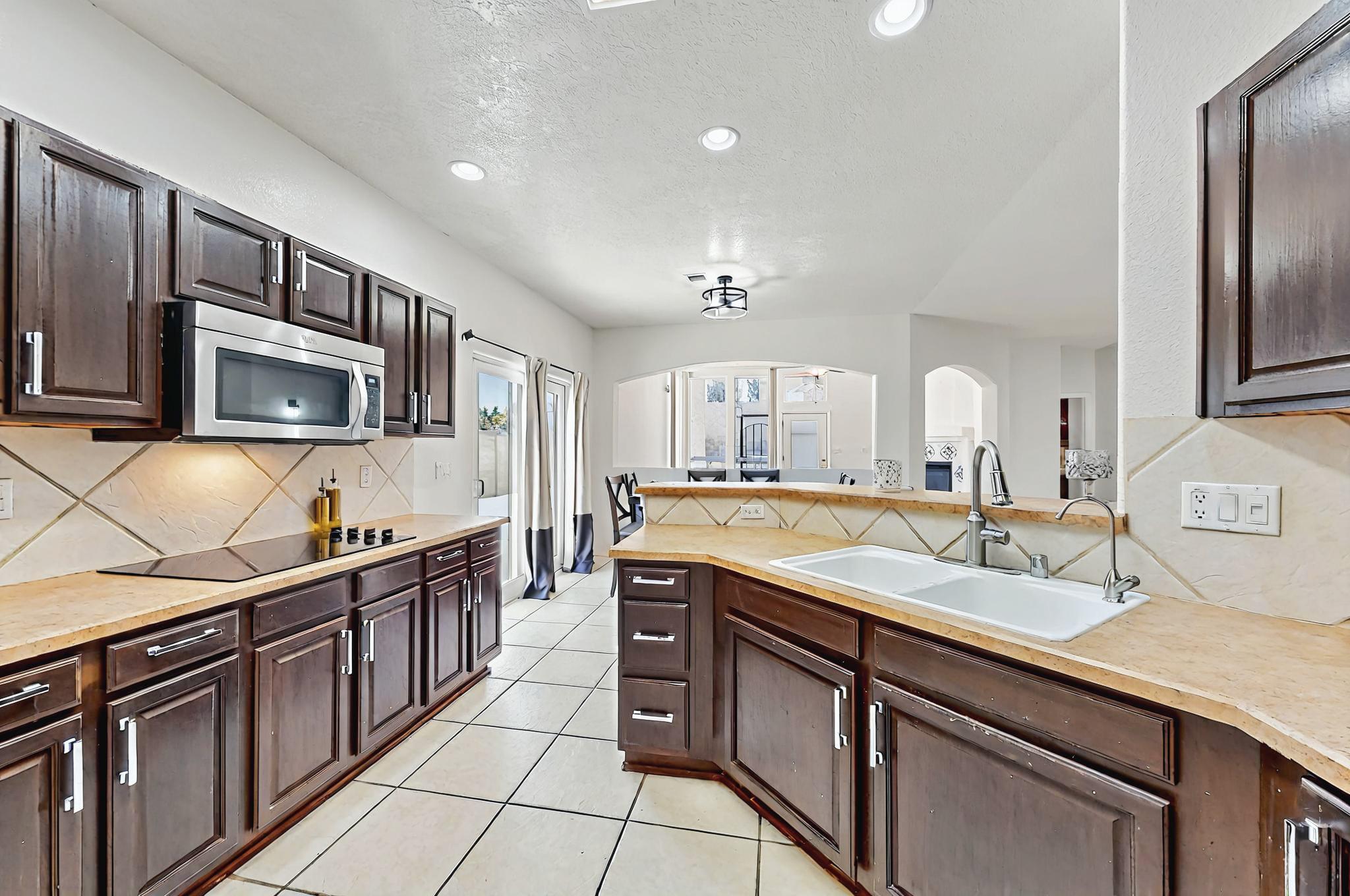 4954 Dream Dancer Drive, Rio Rancho, New Mexico image 13