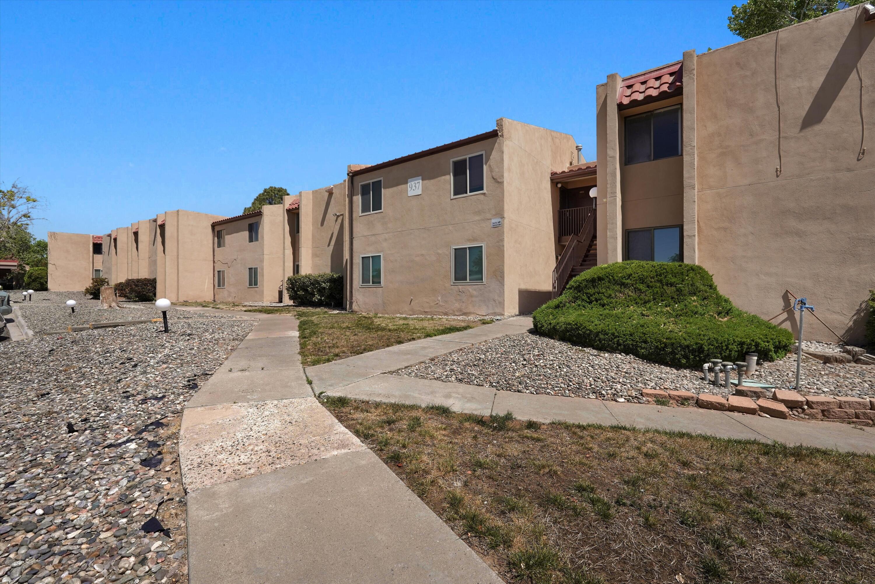 937 Country Club Drive SE Unit F