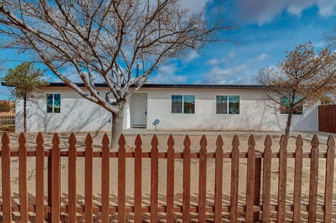 Homes For Sale - 900 57th Street<br/> Albuquerque, NM 87105