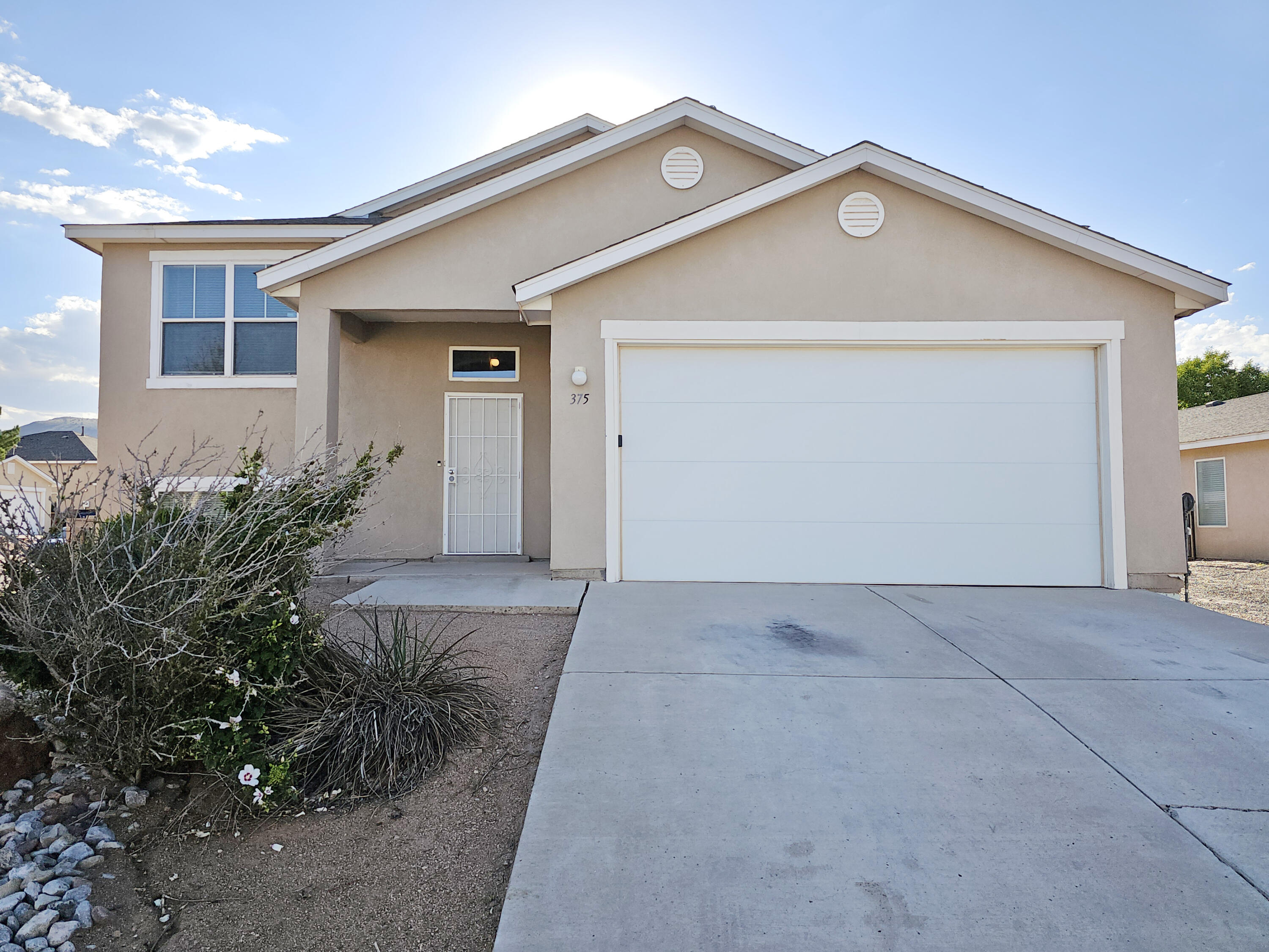 375 Cloud View Avenue, Los Lunas, New Mexico image 1