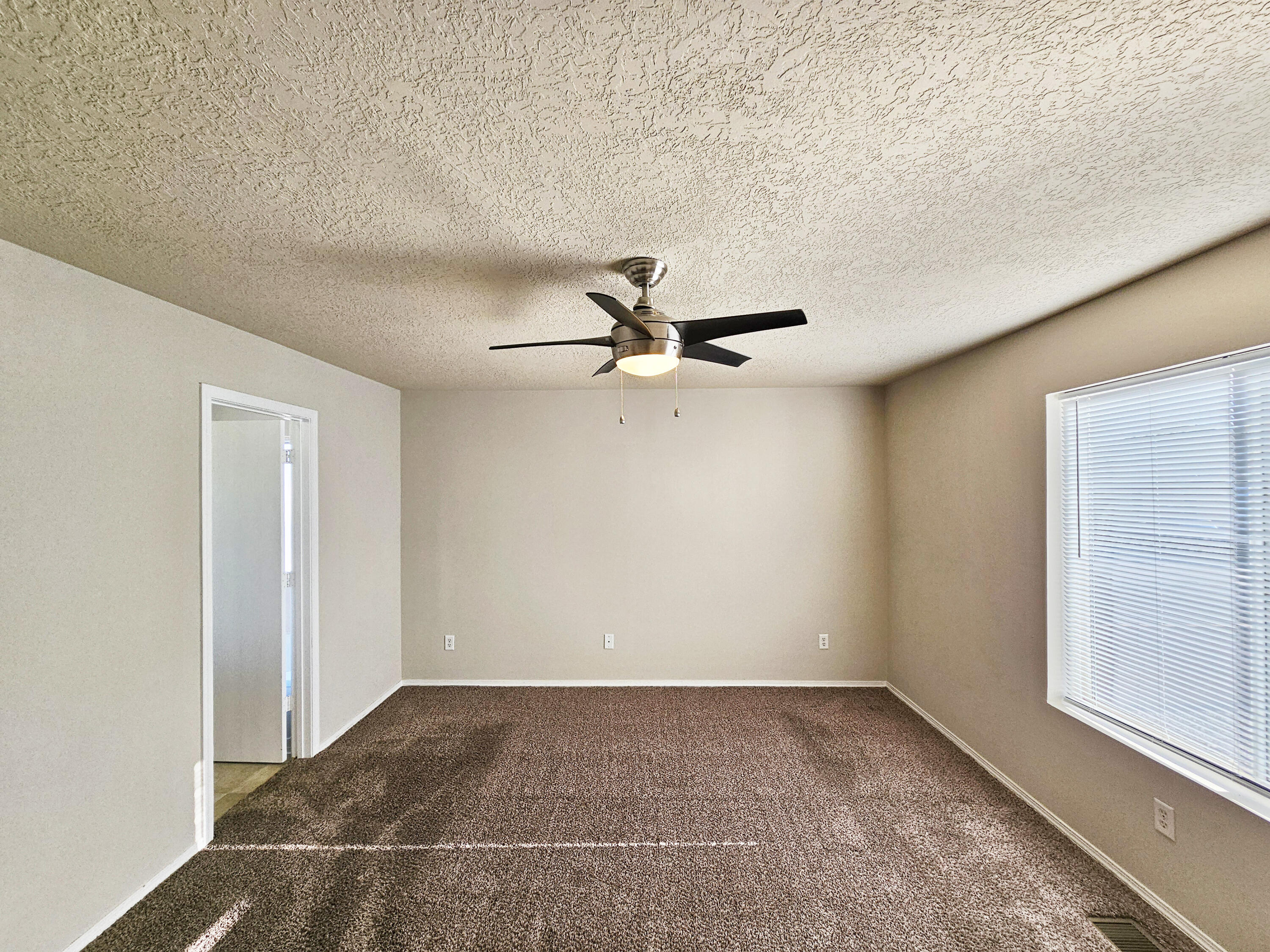 375 Cloud View Avenue, Los Lunas, New Mexico image 18