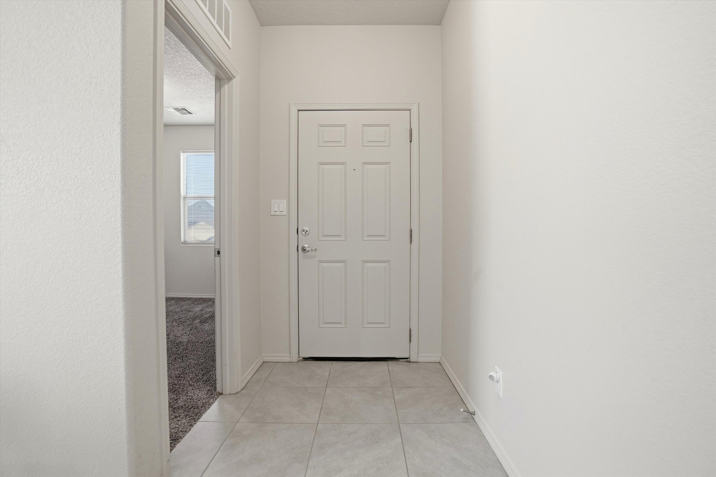 4433 Golden Eagle Loop NE