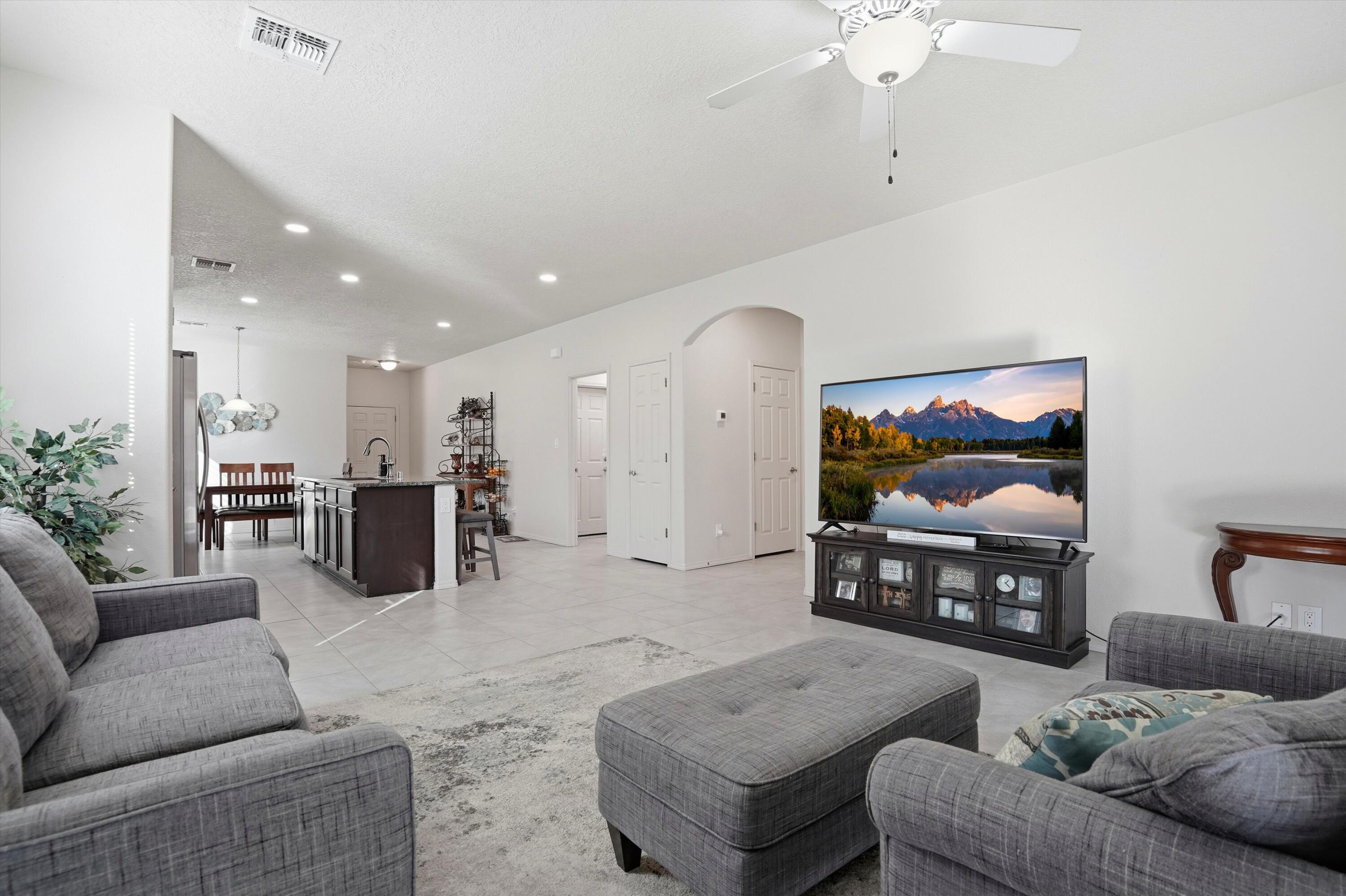 4433 Golden Eagle Loop NE