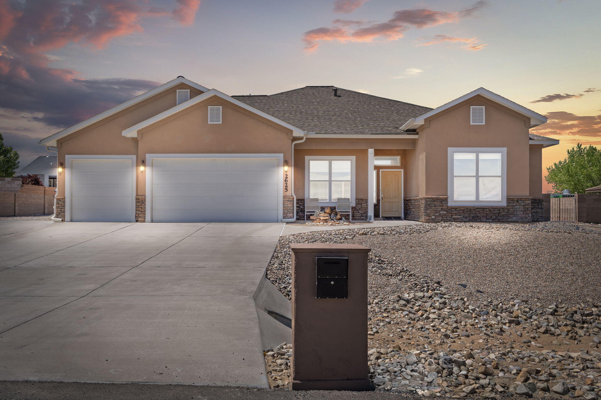2625 Globe Court, Rio Rancho, New Mexico image 2