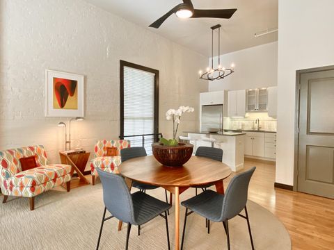 Photo of 301 CENTRAL Avenue NE #113, Albuquerque, NM 87102 (MLS # 1085349)