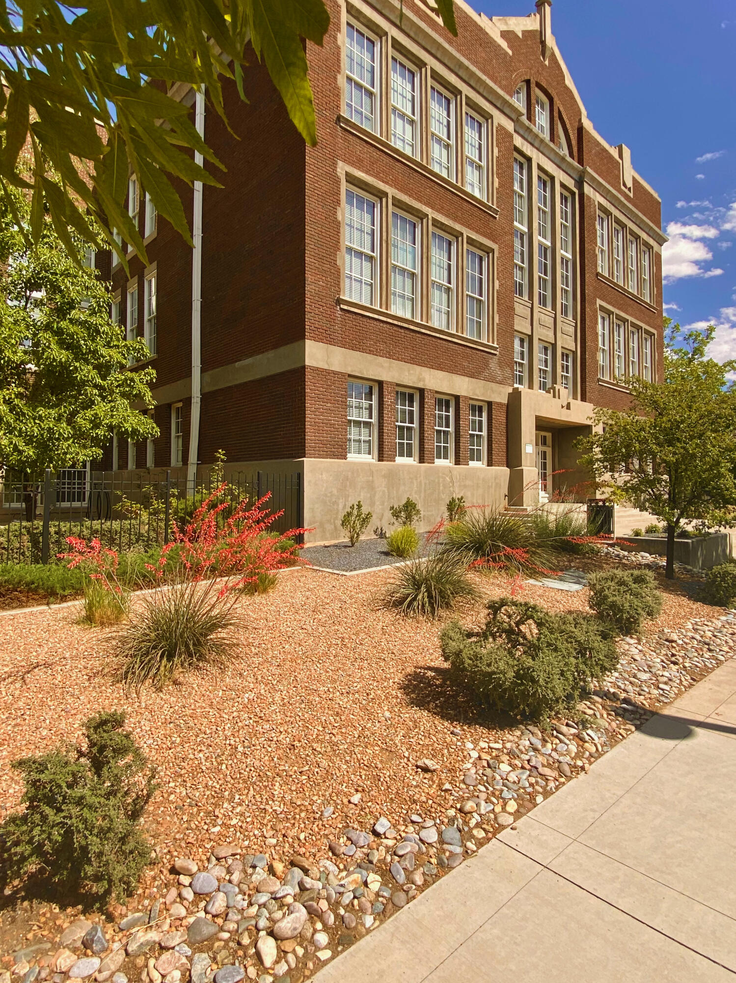 301 CENTRAL Avenue NE 113