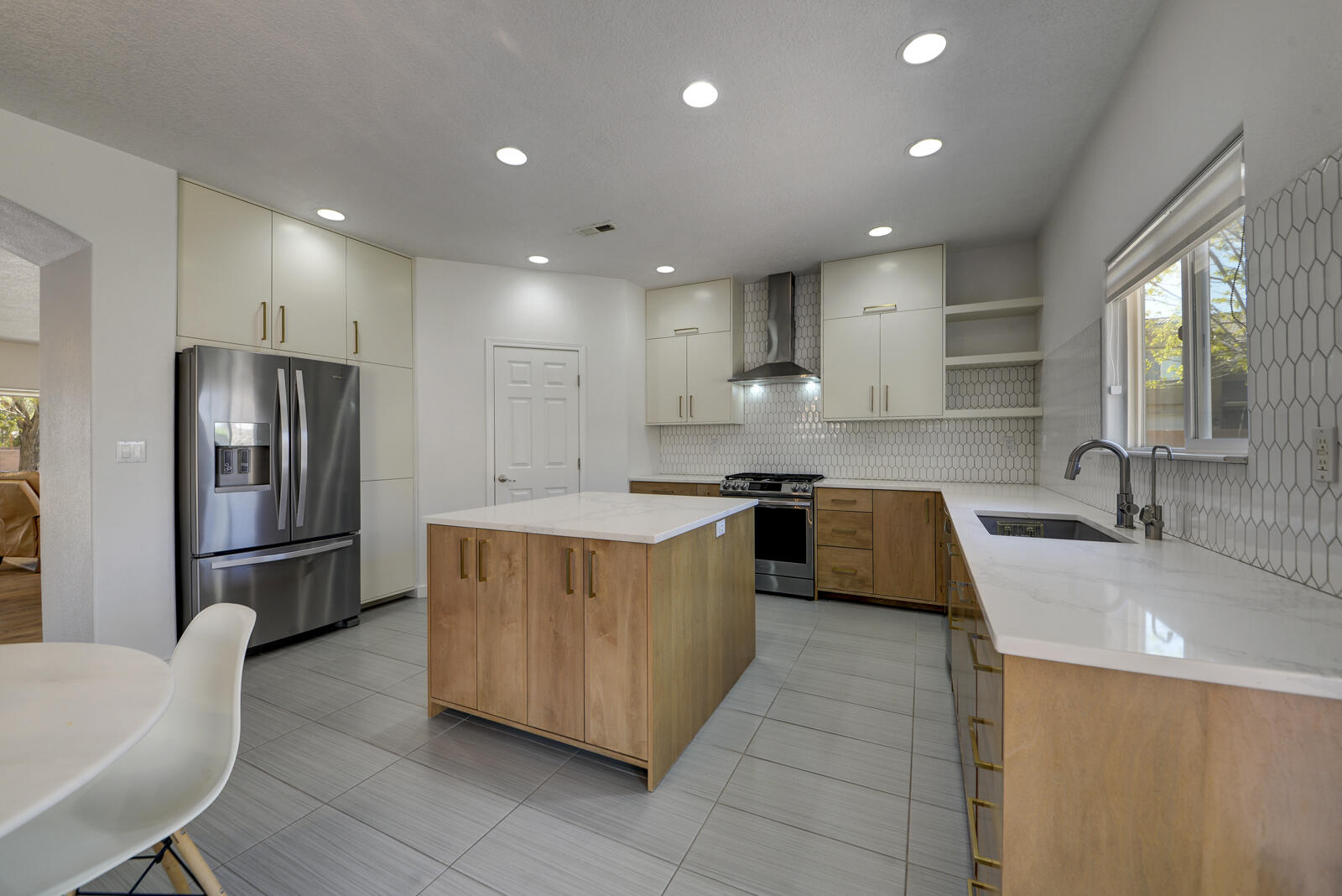 1807 Avenida Comunidad, Rio Rancho, New Mexico image 8