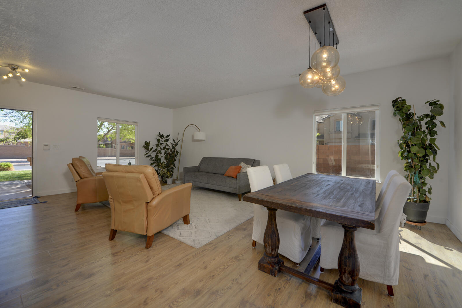 1807 Avenida Comunidad, Rio Rancho, New Mexico image 2