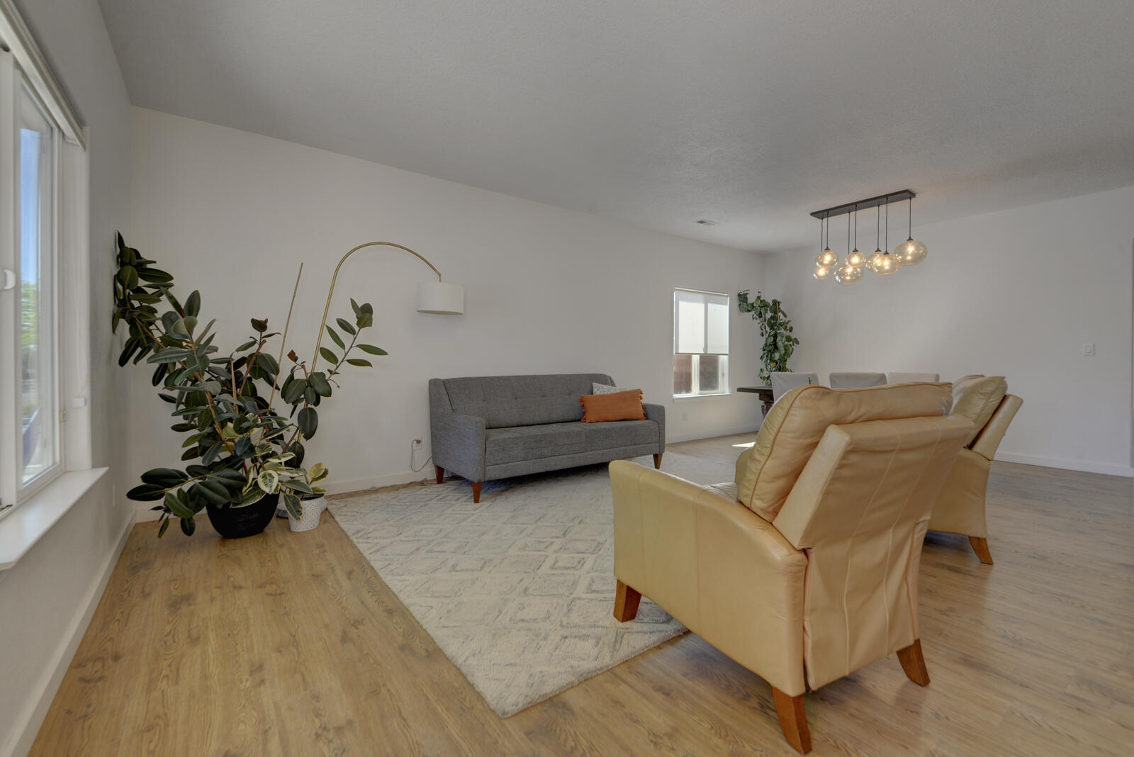 1807 Avenida Comunidad, Rio Rancho, New Mexico image 4