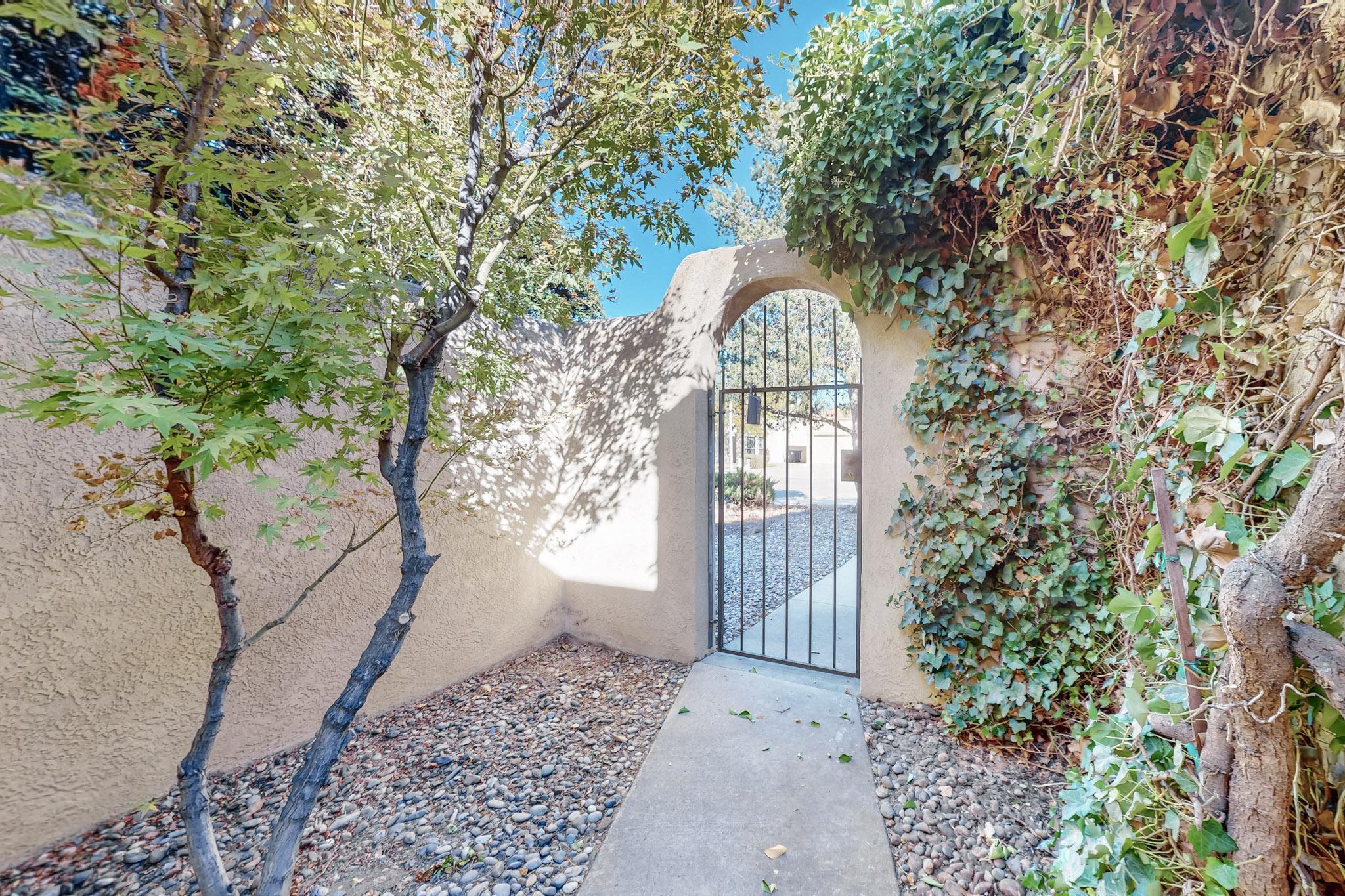 5813 Elmwood Drive, Albuquerque, New Mexico image 3