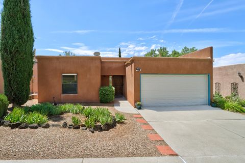 Photo of 13918 Lima Place NE, Albuquerque, NM 87123 (MLS # 1088716)