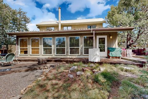 Photo of 88 JUNIPER HILL Loop, Cedar Crest, NM 87008 (MLS # 1092344)