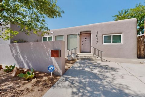 Photo of 1617 Anderson Place SE, Albuquerque, NM 87108 (MLS # 1102550)