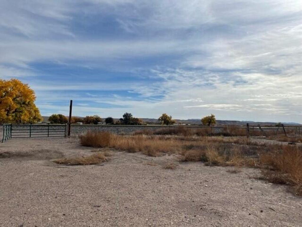 View Jenilyn Rincones's Homes for Sale Jenilyn Rincones Socorro