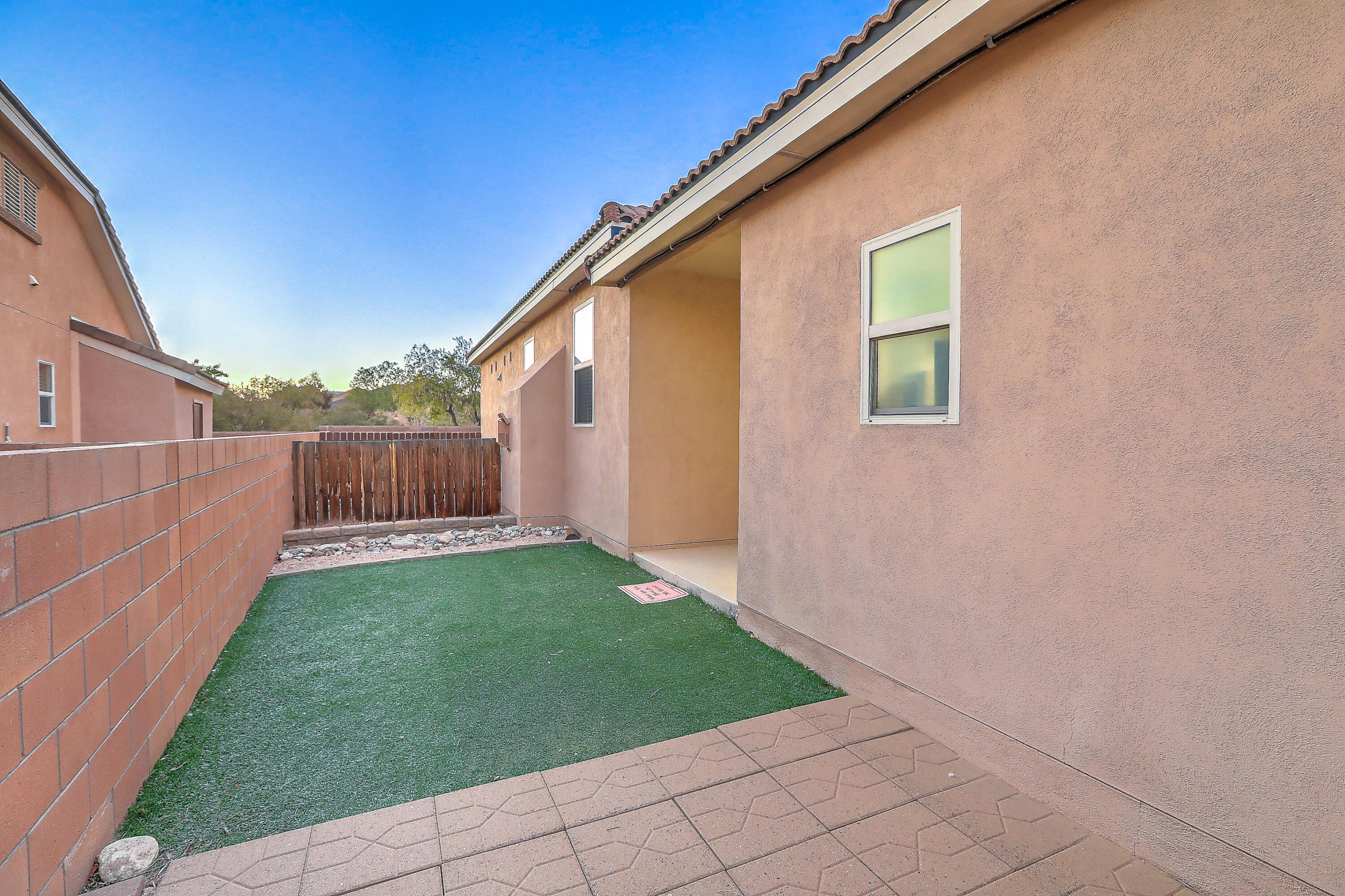 1639 Vista De Colinas Drive, Rio Rancho, New Mexico image 33