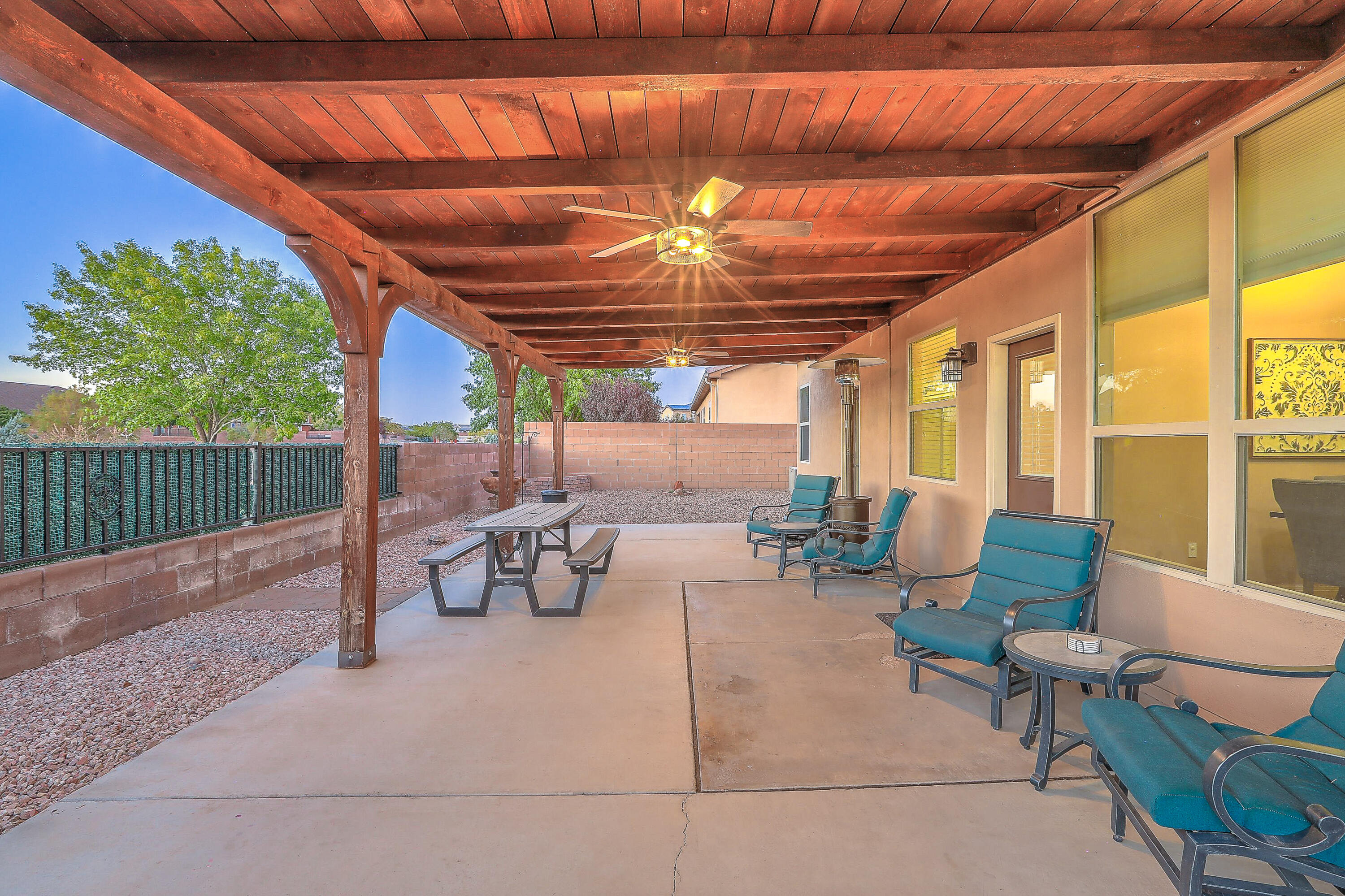 1639 Vista De Colinas Drive, Rio Rancho, New Mexico image 37