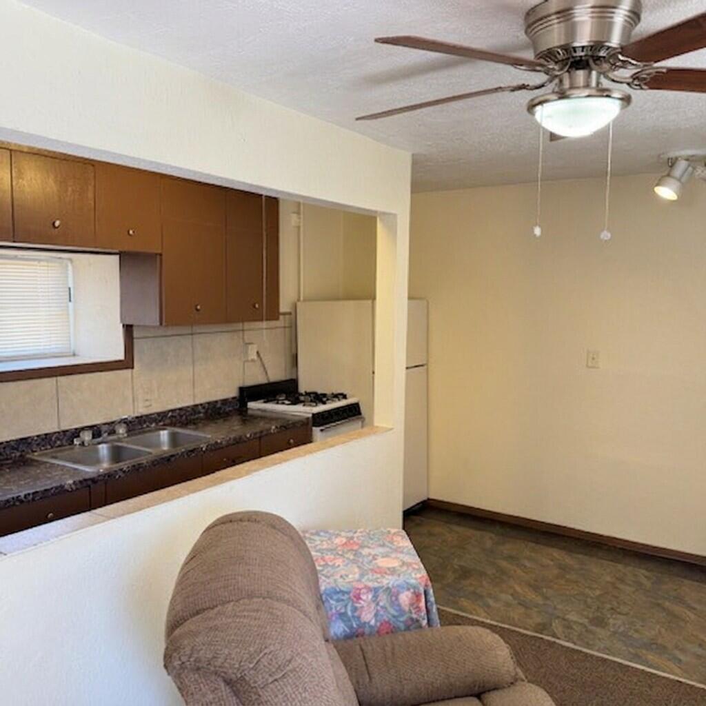 207 & 213 Mt Carmel Avenue