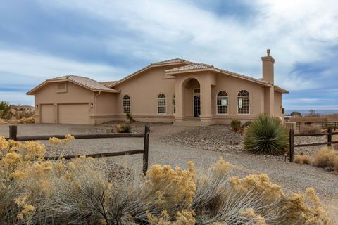Photo of 11200 Richfield Avenue NE, Albuquerque, NM 87122 (MLS # 1102546)