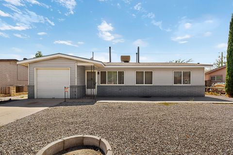 Photo of 5948 Carlos Rey Circle SW, Albuquerque, NM 87121 (MLS # 1092097)