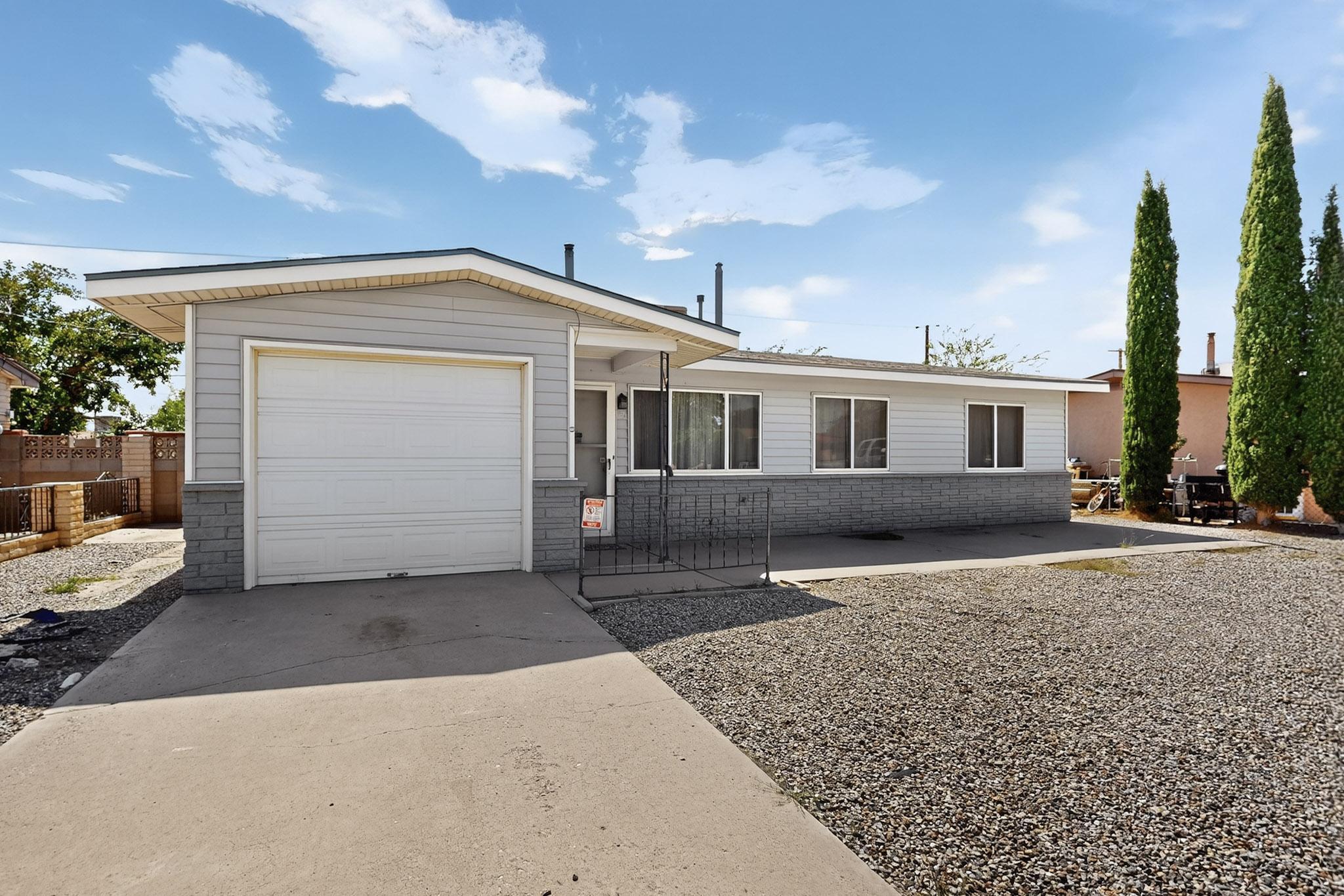 5948 Carlos Rey Circle SW