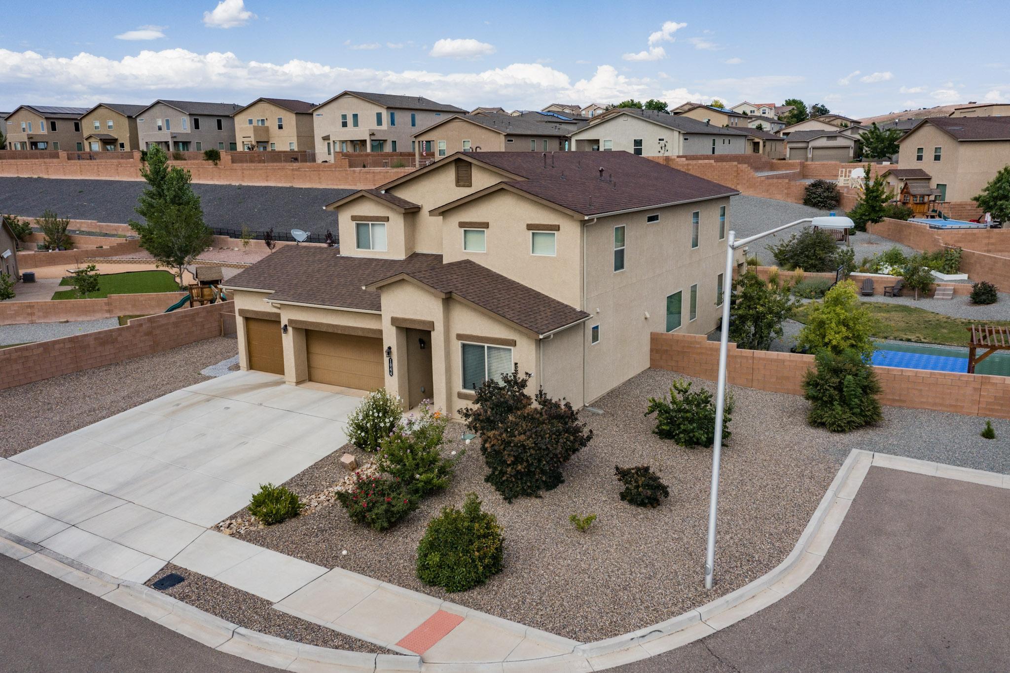 1044 Grace Court, Rio Rancho, New Mexico image 1