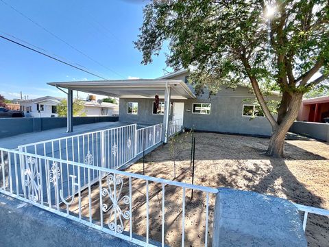 Photo of 317 Merlida Street SW, Albuquerque, NM 87121 (MLS # 1103632)